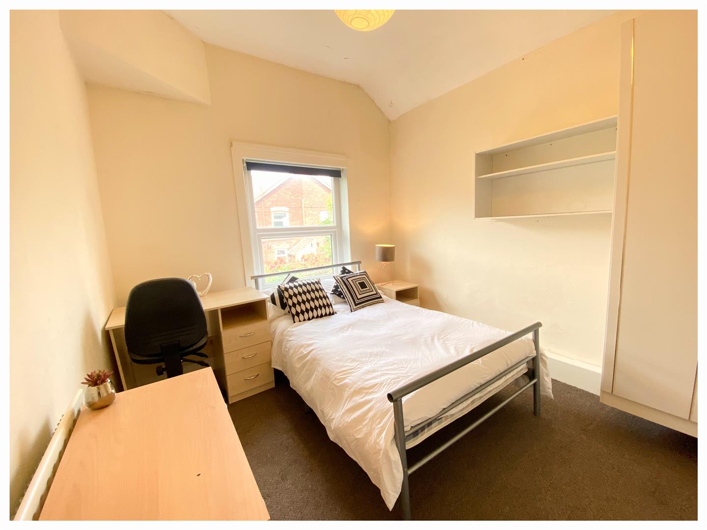 Highfield,7 Midland Street,Highfield,Sheffield S1 4SZ,3 Bedrooms Bedrooms,1 BathroomBathrooms,Terraced,1886